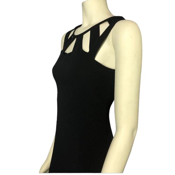 Vera Wang Black Long Gown Cut Out Neckline sleeveless train on back size 2 - Picture 6 of 11